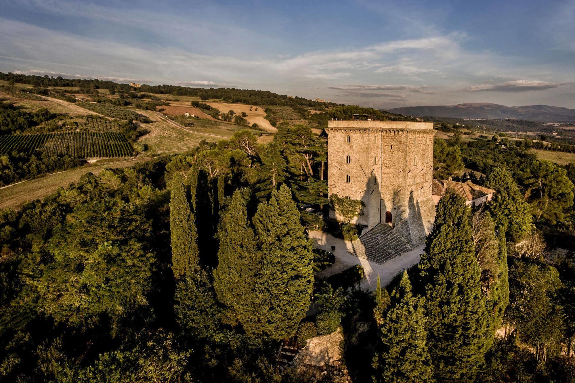 Aparthotel Torre Almonte à Todi Extérieur photo